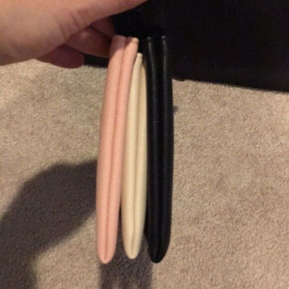 Cosmopolitan Three Compartment Makeup Bag with Zipper - Picture 5 of 5